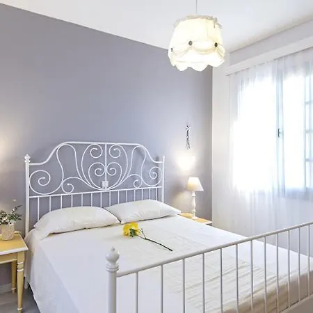 Theofilos Hotell